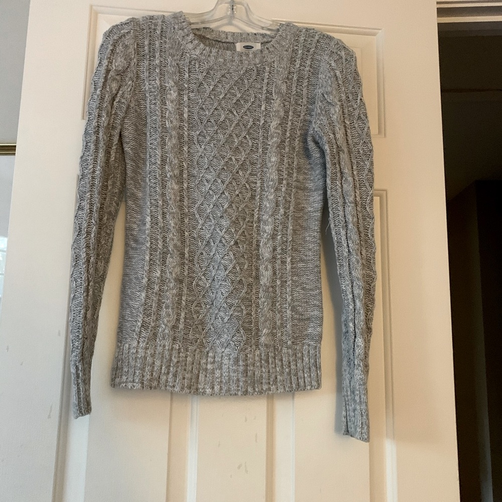 Old navy cable knit sweater